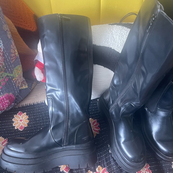 Rare ZARA Combat boots with pocket, Size 10 | eBay Zara combat boot Black Knee-High Platform Boots Sz 8